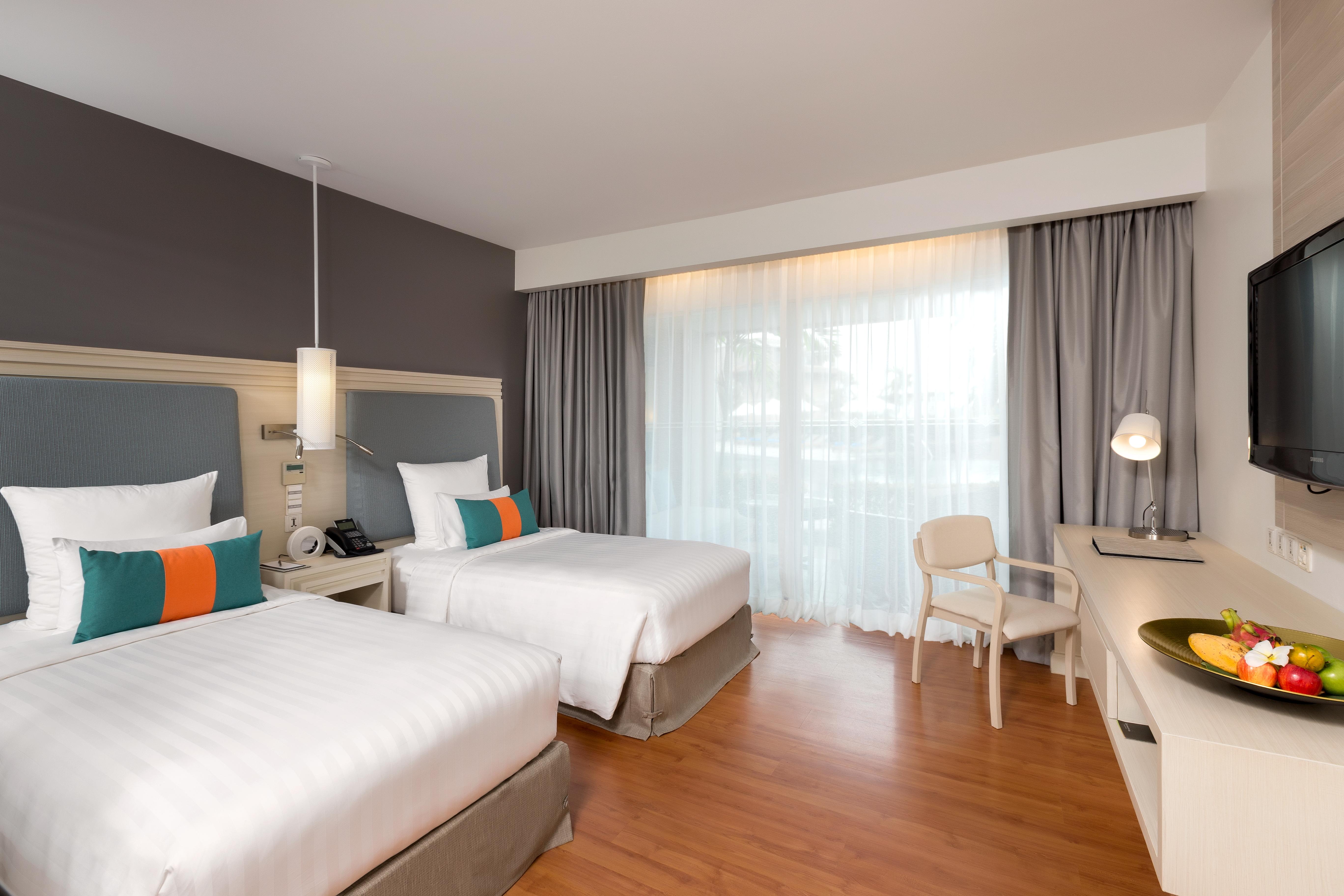Pullman Phuket Panwa Beach Resort Esterno foto A typical room at the hotel