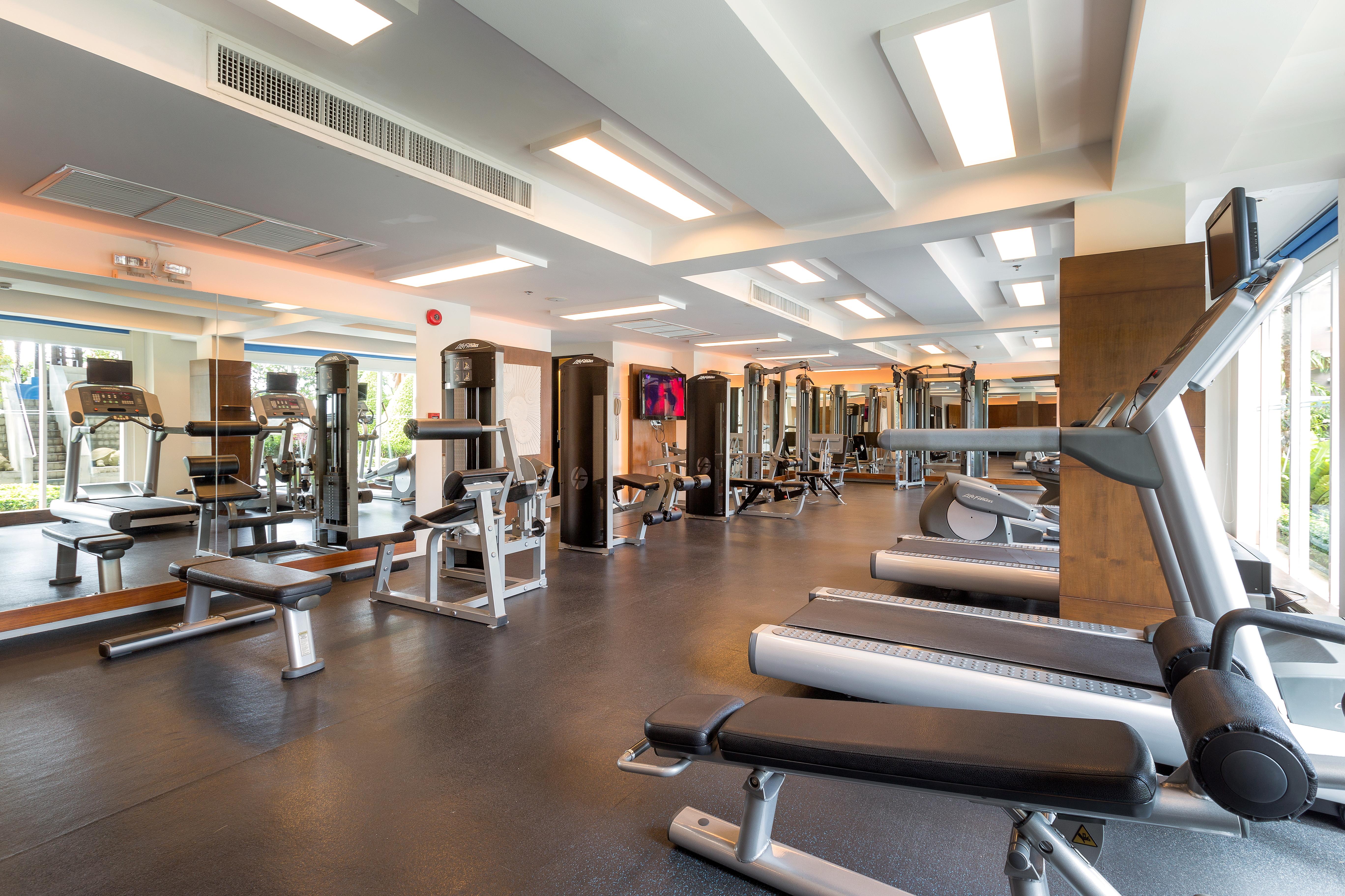 Pullman Phuket Panwa Beach Resort Esterno foto The gym at the hotel