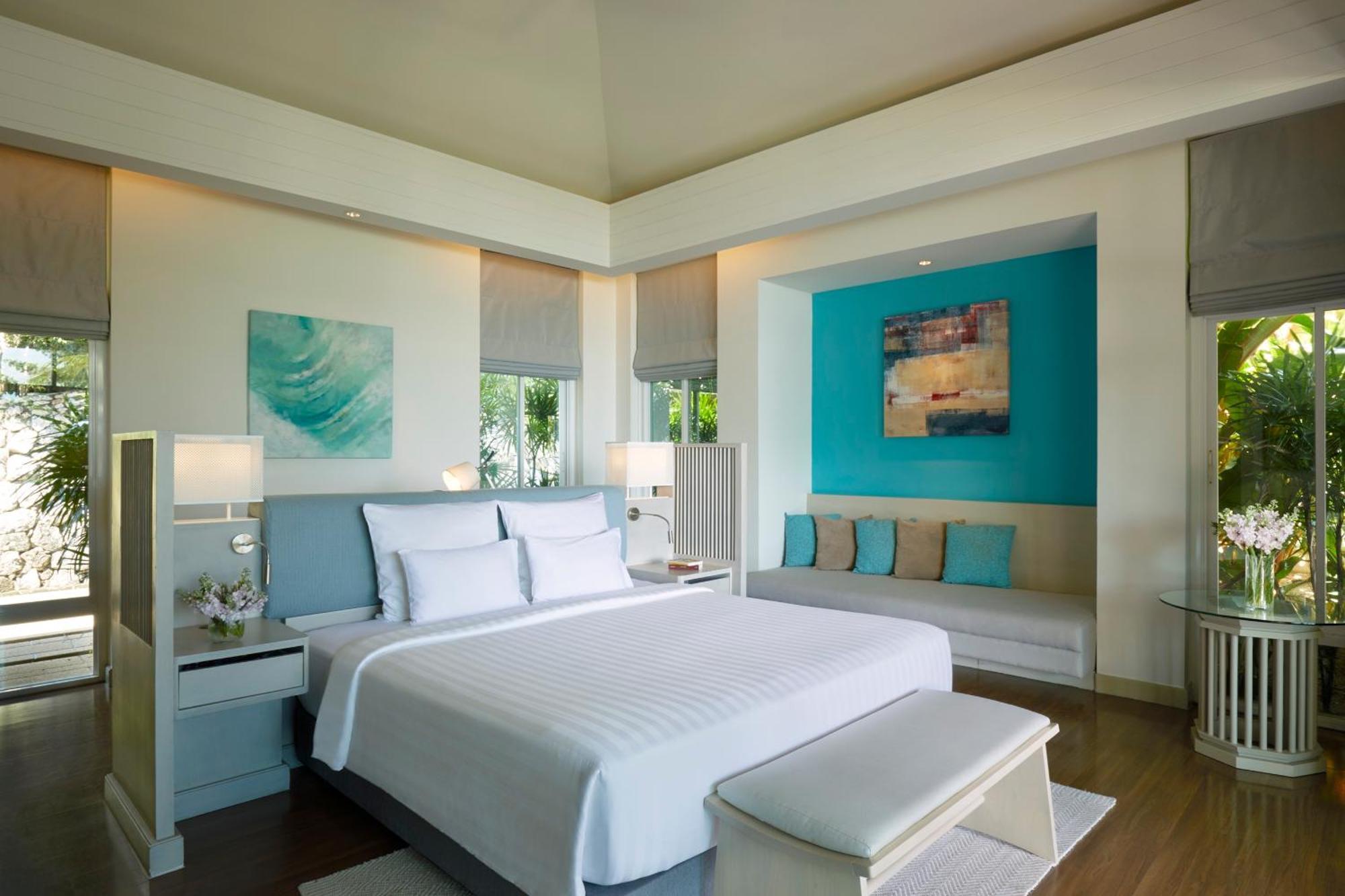 Pullman Phuket Panwa Beach Resort Esterno foto A bedroom at the resort