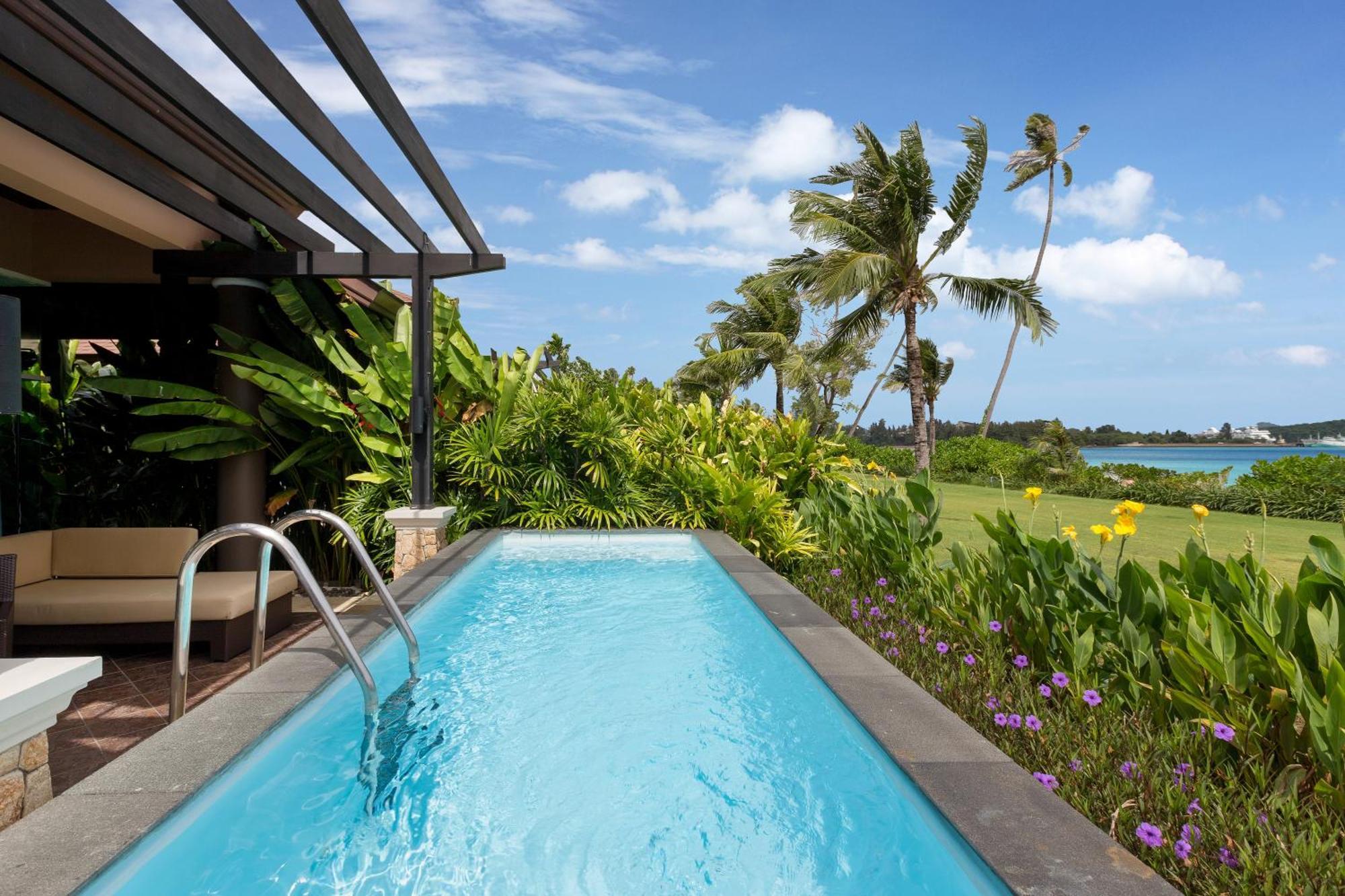 Pullman Phuket Panwa Beach Resort Esterno foto A pool at the Four Seasons Resort